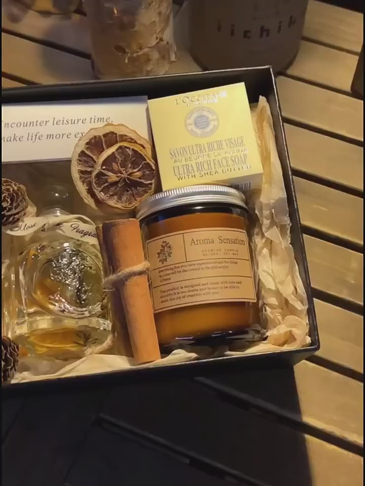 Relaxing Aroma Gift Set – Luxury Aromatherapy Candle Spa Gift Box for Stress Relief & Home Relaxation